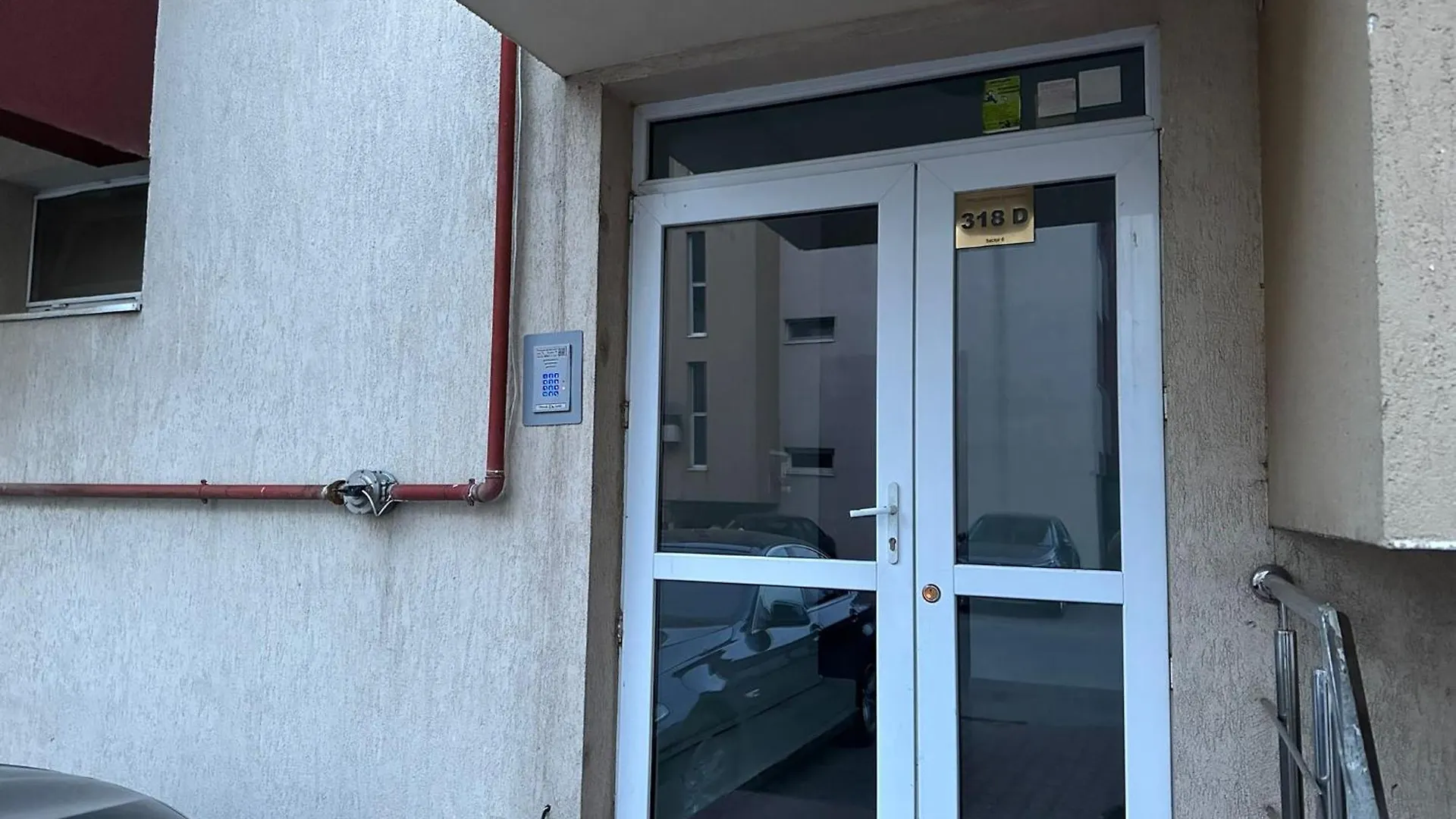 Modern Residential Apartment Bucureşti
